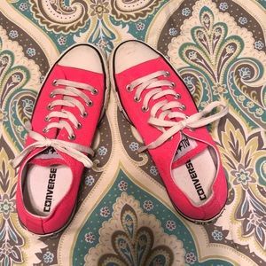 Hot pink Converse